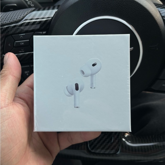 Apple AirPods Pro with White Finish - Picture 1 of 5
